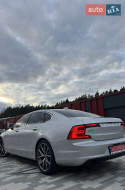 Седан Volvo S90 2018 в 