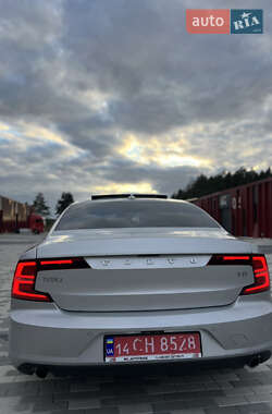 Седан Volvo S90 2018 в 