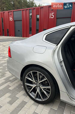 Седан Volvo S90 2018 в 