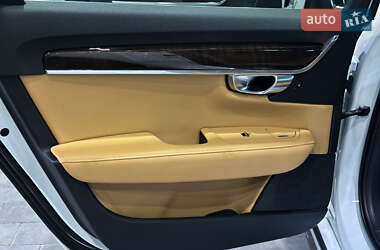 Седан Volvo S90 2017 в 