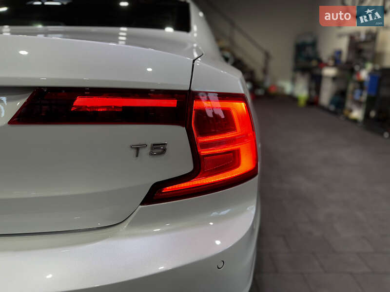 Седан Volvo S90 2017 в Коломые