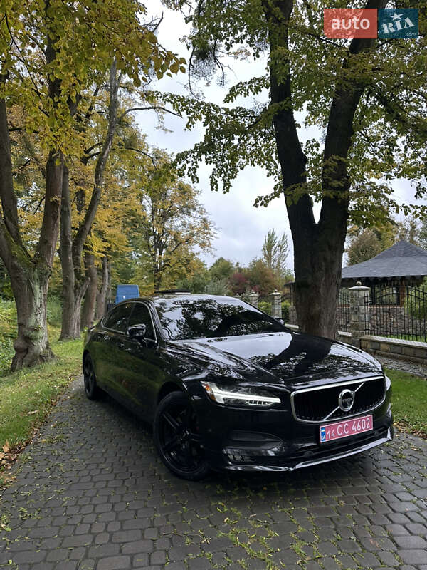 Седан Volvo S90 2017 в Жовкве