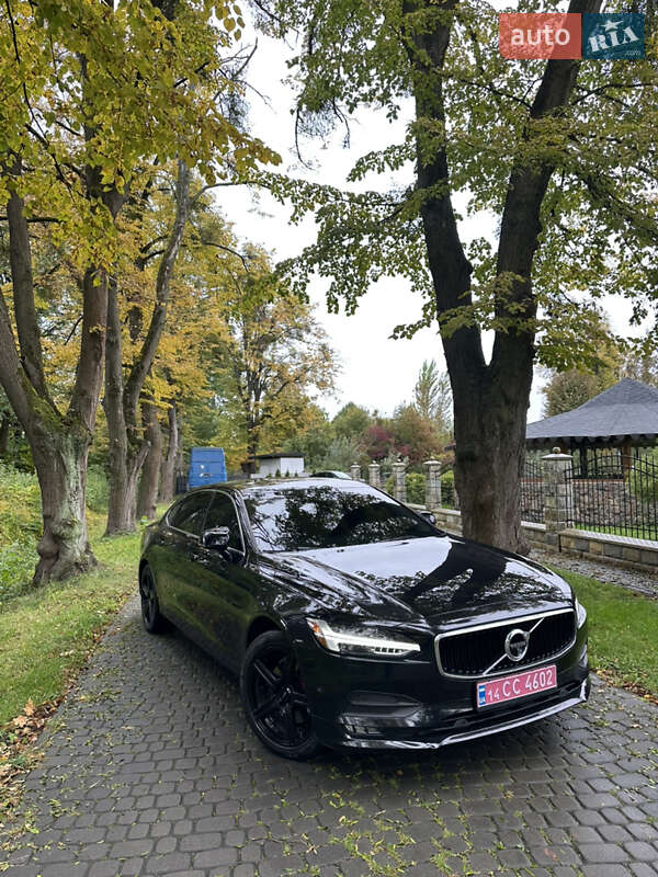 Седан Volvo S90 2017 в Жовкве
