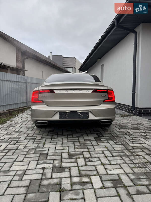 Седан Volvo S90 2017 в Киеве фото 5 Седан Volvo S90 2017 в Киеве