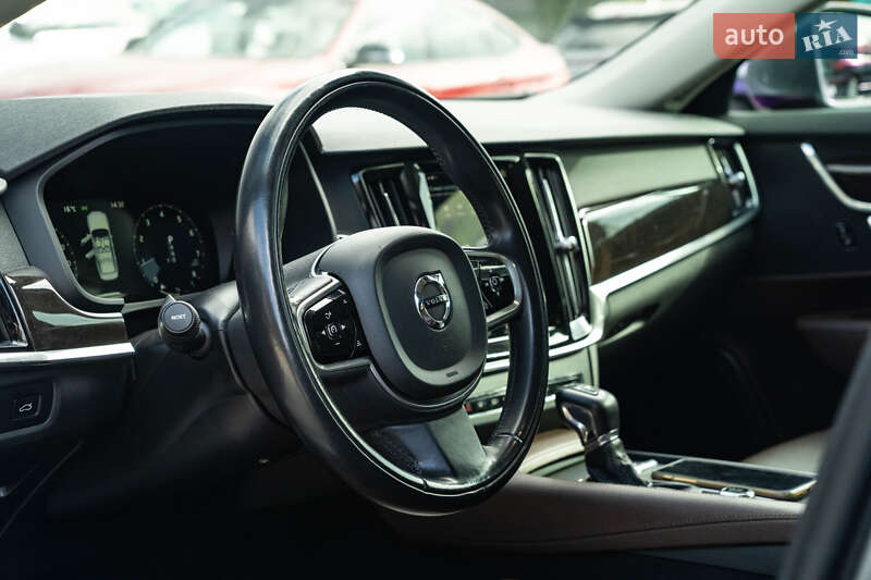 Седан Volvo S90 2017 в Черновцах фото 24 Седан Volvo S90 2017 в Черновцах