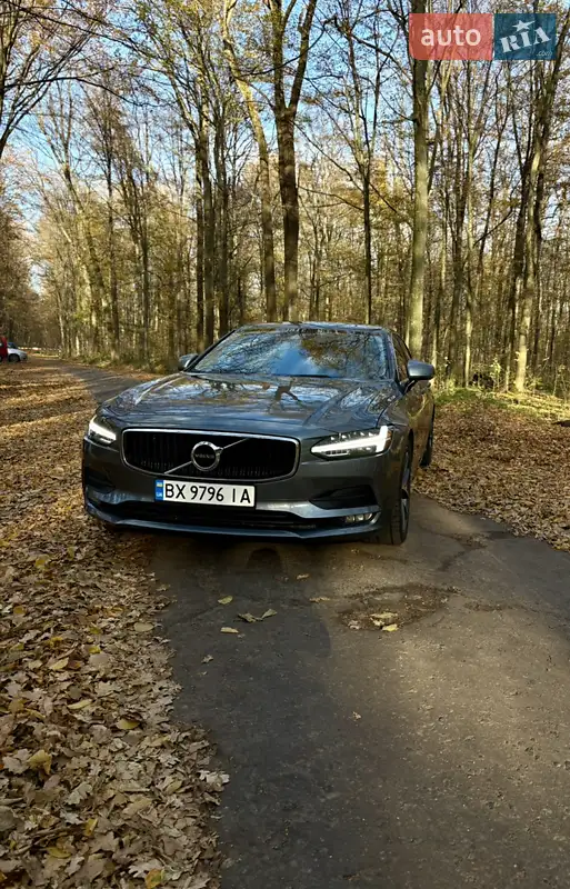Volvo S90 2017 VIN LVY992MKXJP035828 фото оголошення 2 з 67