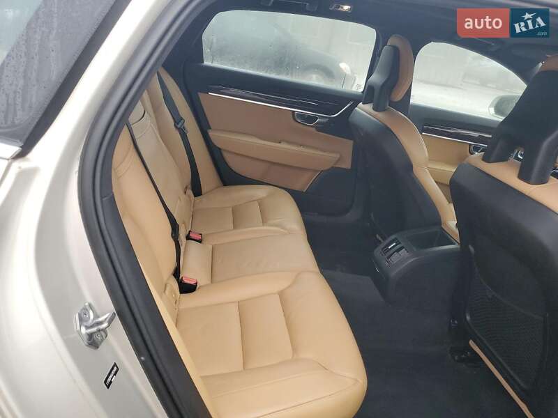 Седан Volvo S90 2018 в Івано-Франківську