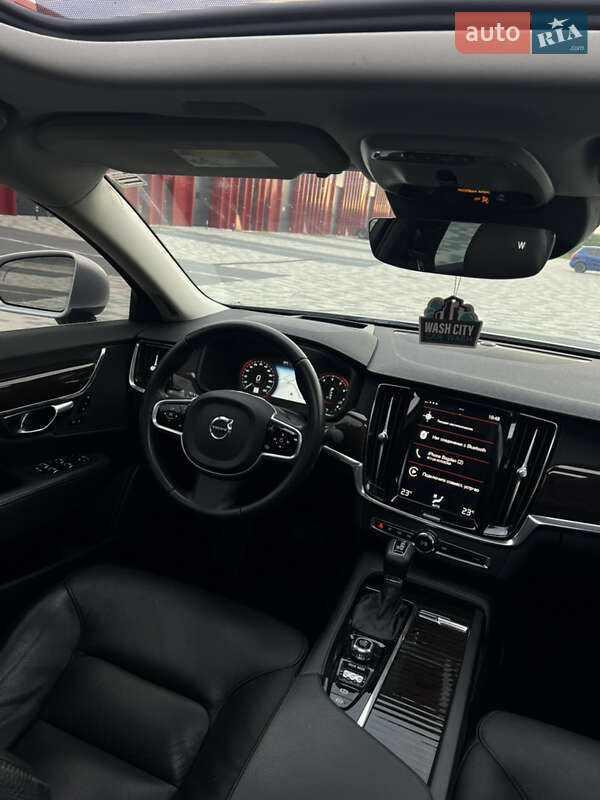 Седан Volvo S90 2018 в Львове