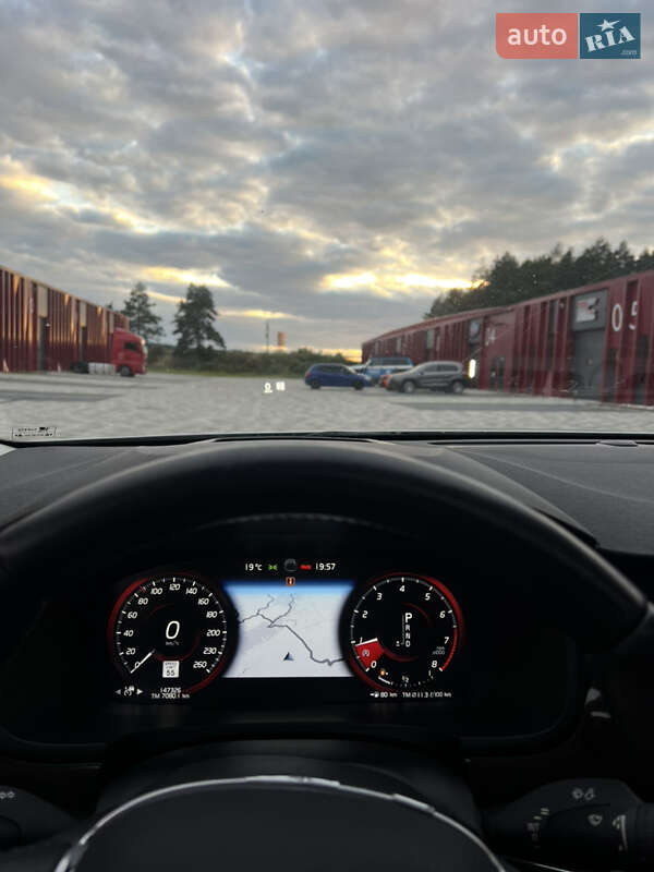 Седан Volvo S90 2018 в Львове
