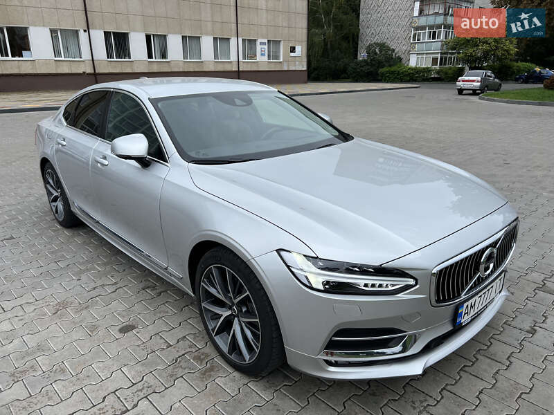 Седан Volvo S90 2019 в Звягелі