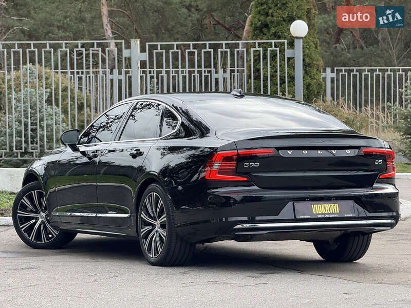 Седан Volvo S90 2023 в Києві
