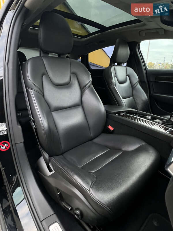 Седан Volvo S90 2017 в Киеве фото 29 Седан Volvo S90 2017 в Киеве