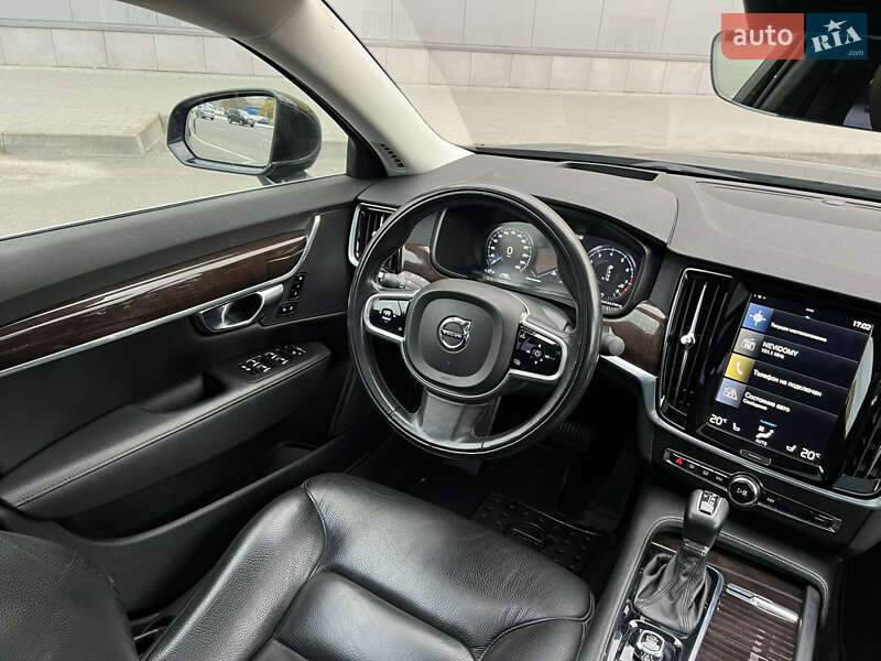 Седан Volvo S90 2017 в Киеве фото 32 Седан Volvo S90 2017 в Киеве