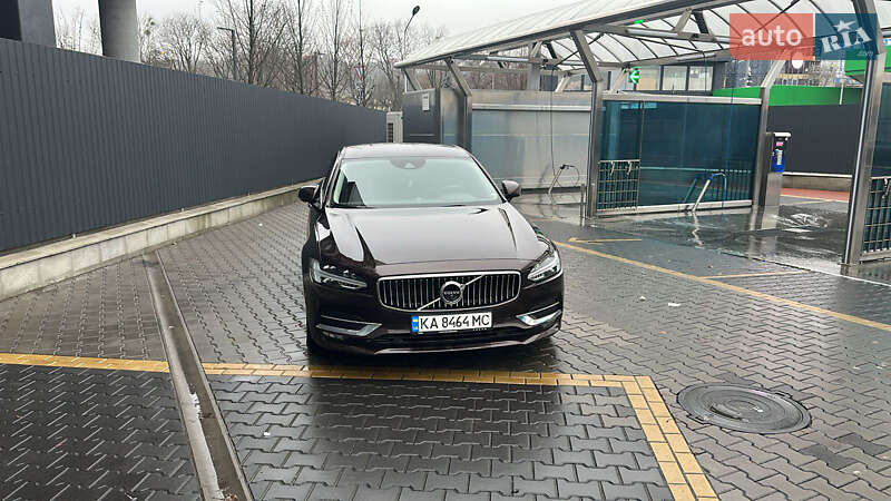 Volvo S90 2019