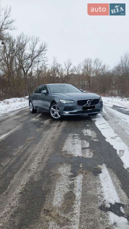 Седан Volvo S90 2017 в Звенигородке