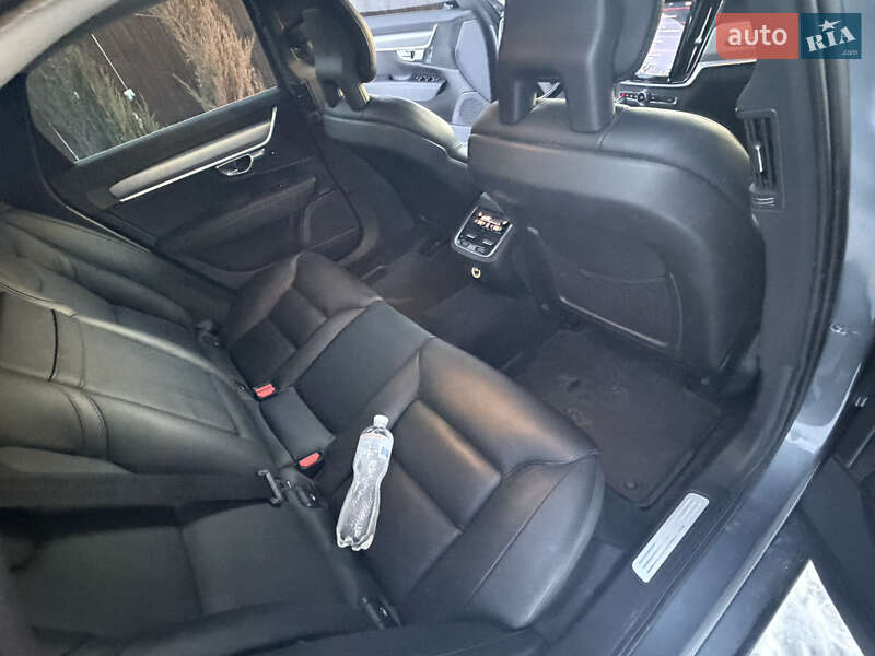 Седан Volvo S90 2016 в Киеве