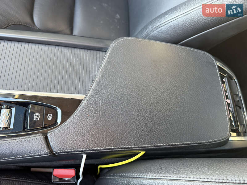 Седан Volvo S90 2016 в Киеве