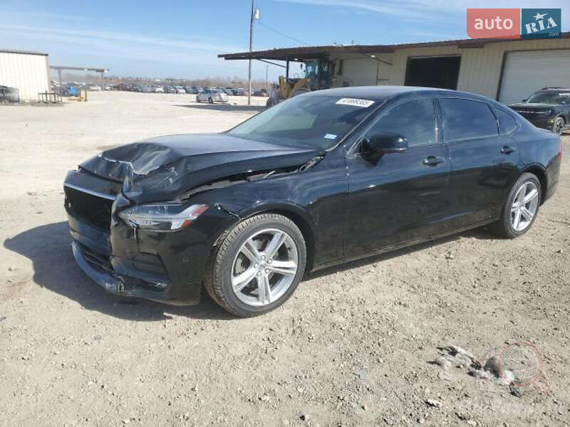 Седан Volvo S90 2018 в Сарнах