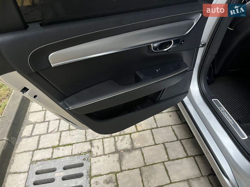 Седан Volvo S90 2020 в Ивано-Франковске