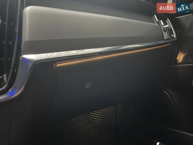 Седан Volvo S90 2020 в Ивано-Франковске
