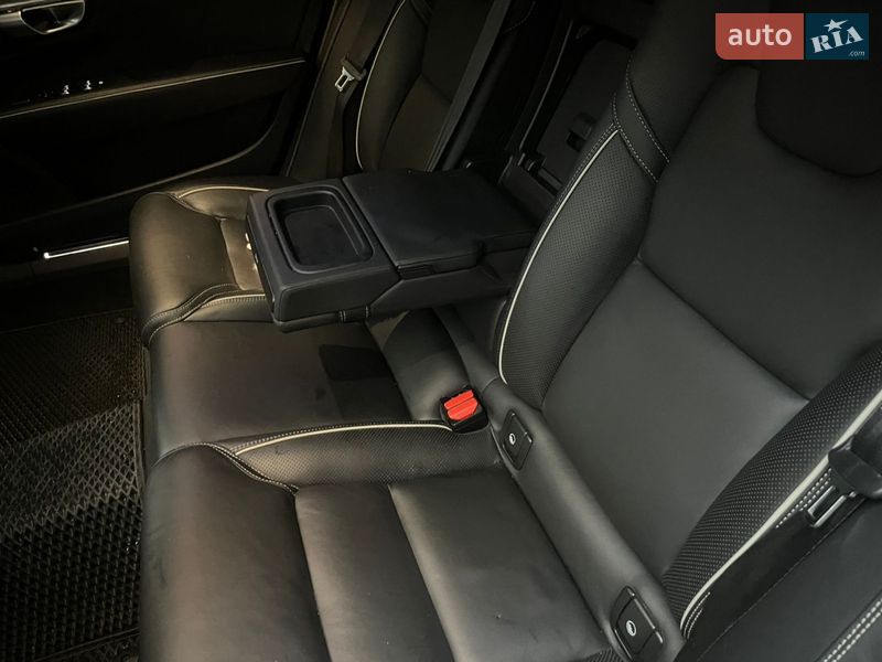 Седан Volvo S90 2020 в Ивано-Франковске