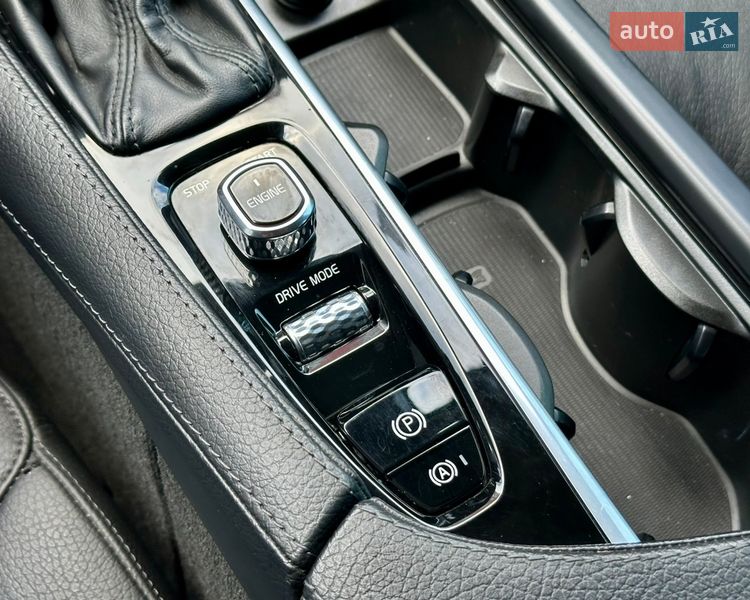 Седан Volvo S90 2016 в Киеве