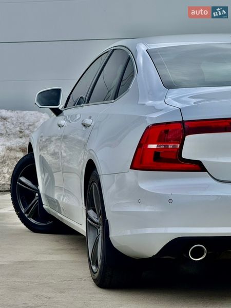 Седан Volvo S90 2017 в Киеве
