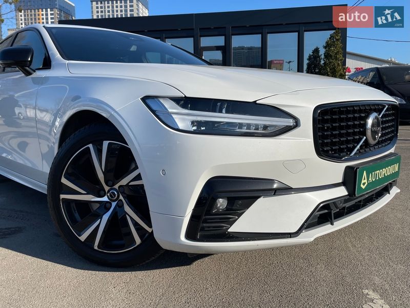 Седан Volvo S90 2021 в Киеве
