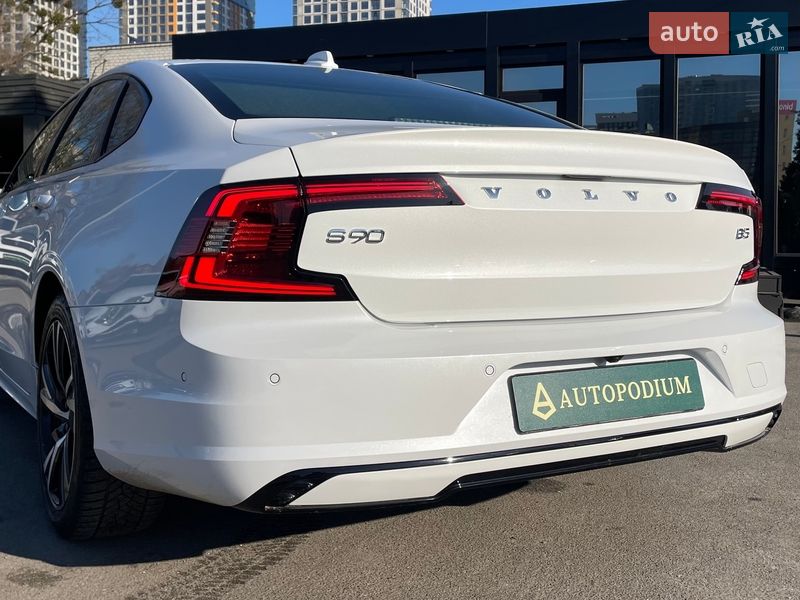 Седан Volvo S90 2021 в Киеве
