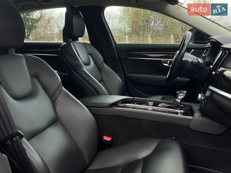 Седан Volvo S90 2017 в Львове
