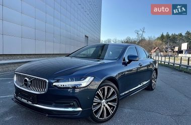 Седан Volvo S90 2023 в Киеве
