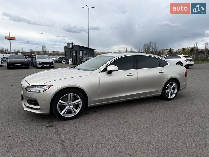 Седан Volvo S90 2017 в Кривом Роге