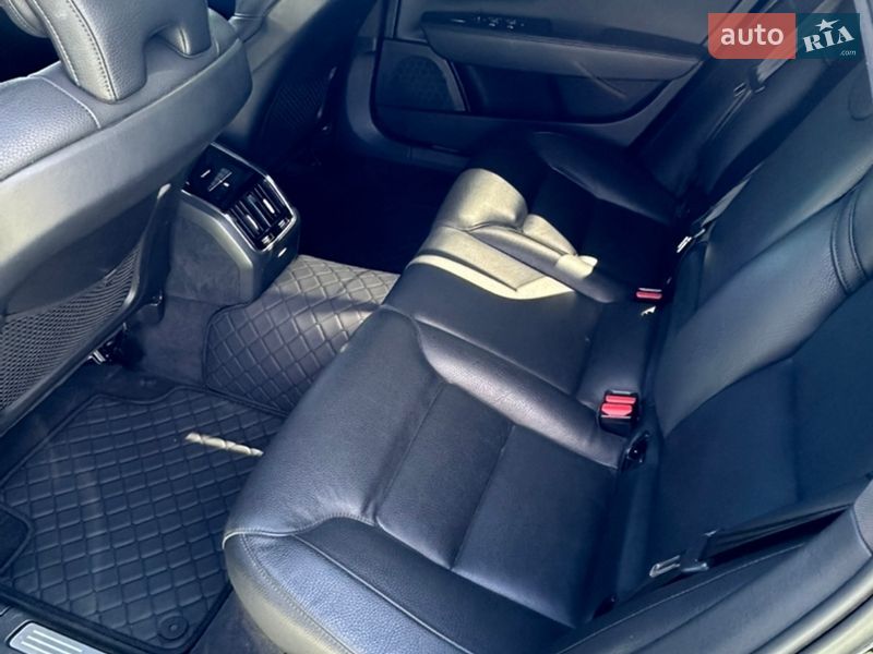 Седан Volvo S90 2018 в Києві фото 18 Седан Volvo S90 2018 в Києві