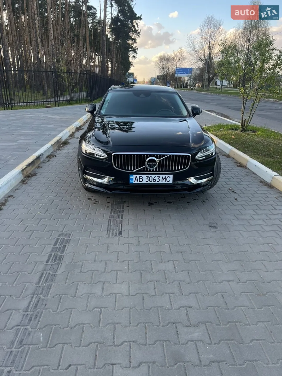 Volvo S90 2016 VIN YV1102AK3H1011591 фото оголошення 3 з 16