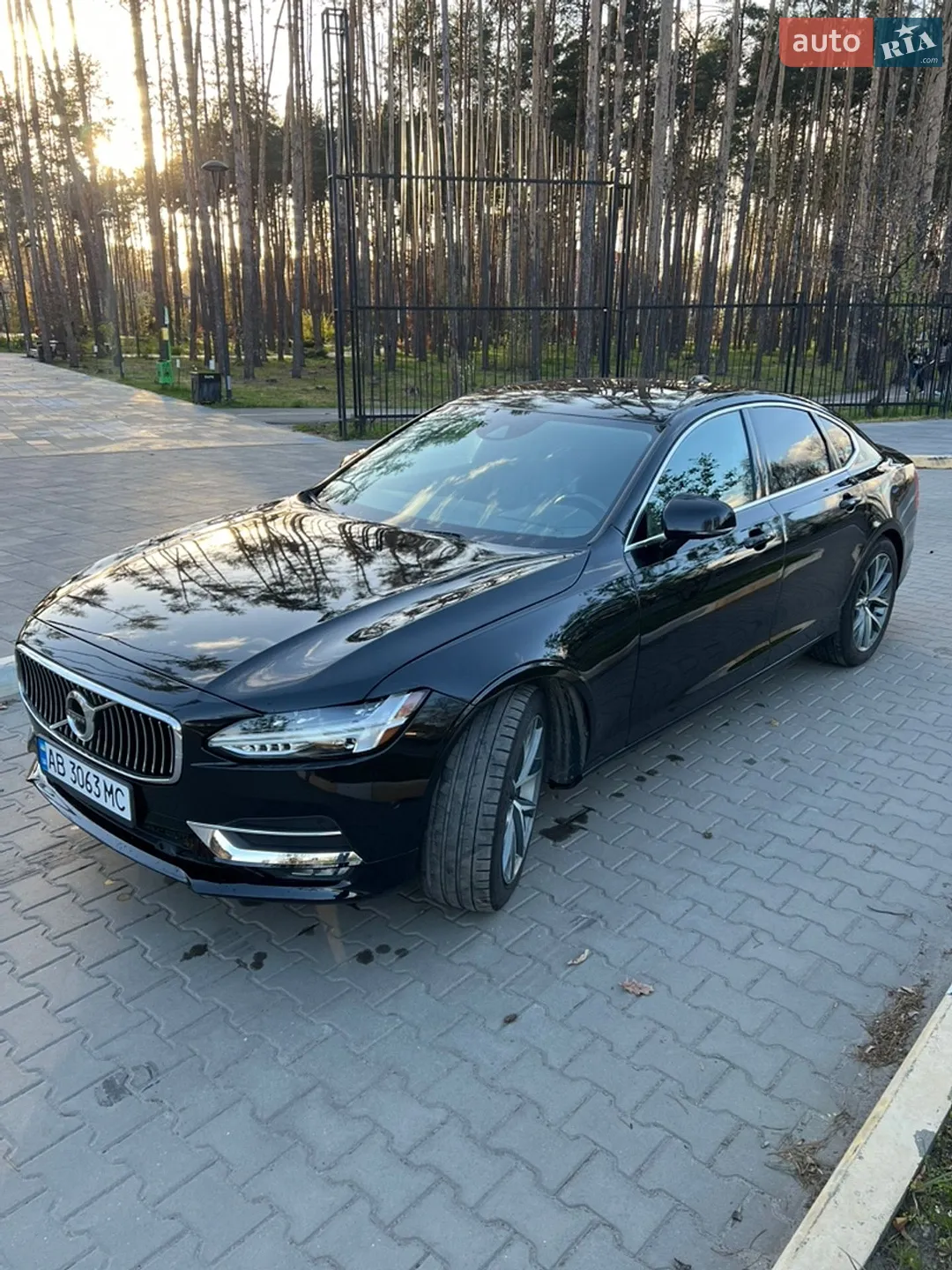 Volvo S90 2016 VIN YV1102AK3H1011591 фото оголошення 8 з 16