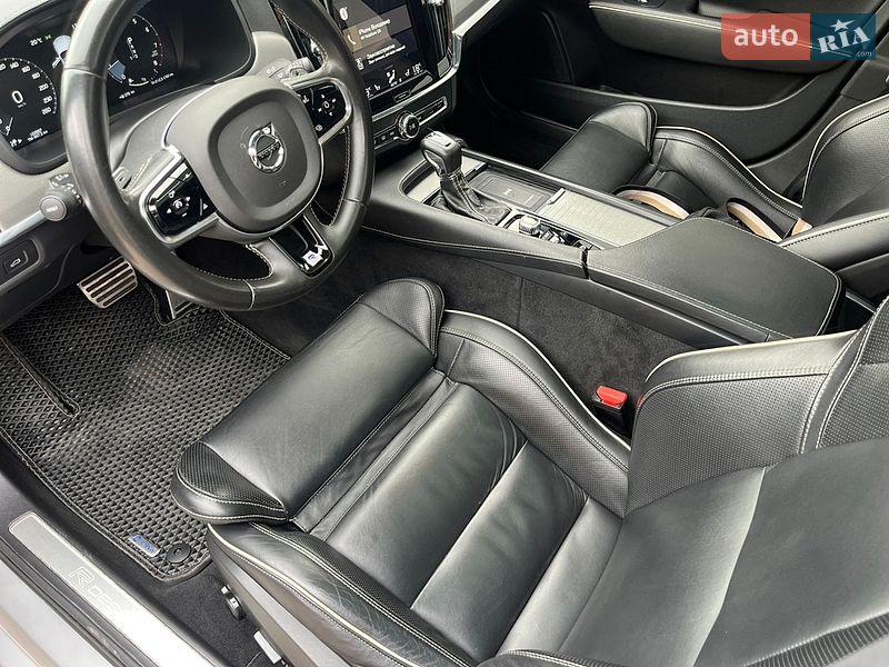 Седан Volvo S90 2020 в Ивано-Франковске