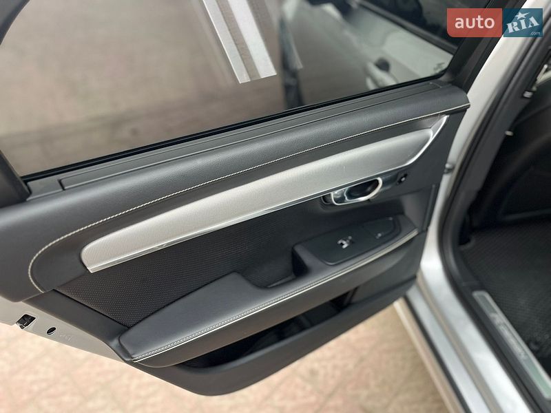 Седан Volvo S90 2020 в Ивано-Франковске