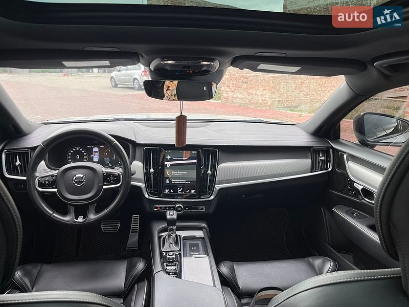Седан Volvo S90 2020 в Ивано-Франковске