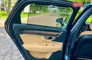 Седан Volvo S90 2022 в Киеве