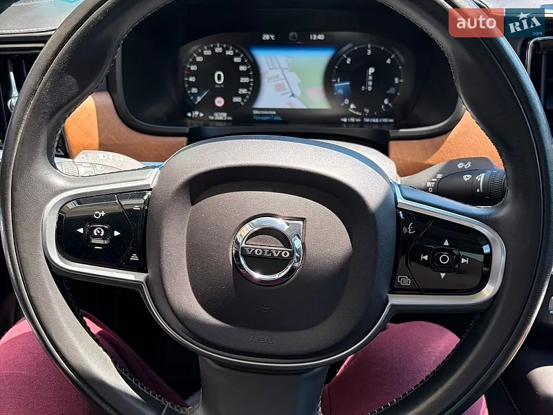 Volvo S90 2016 VIN YV1PS68BCH1005300 фото оголошення 16 з 62