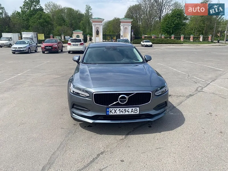 Volvo S90