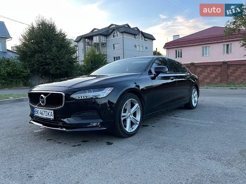Volvo S90