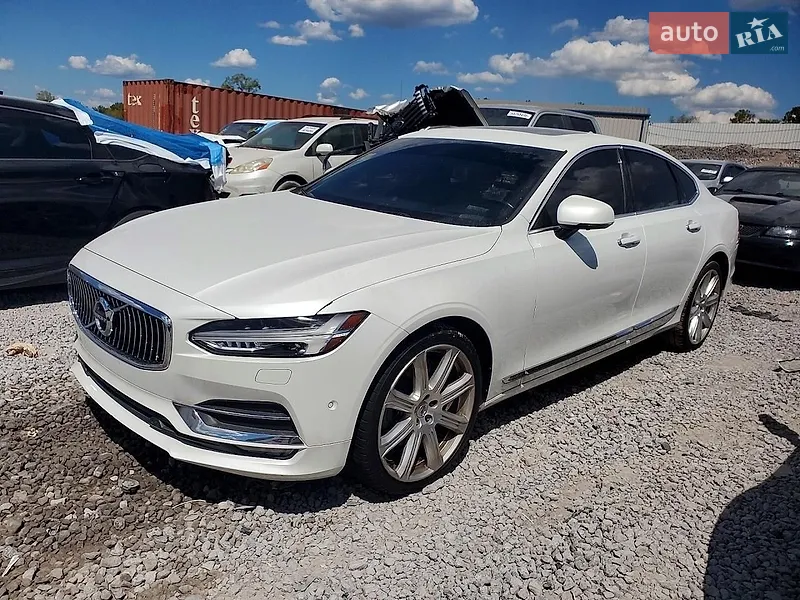 Volvo S90