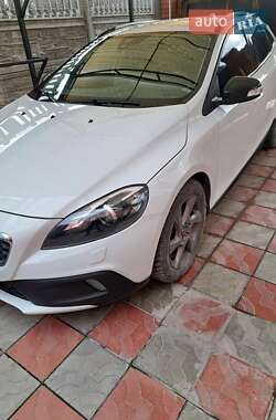 Хэтчбек Volvo V40 Cross Country 2013 в 
