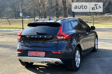 Хэтчбек Volvo V40 Cross Country 2013 в Киеве