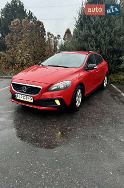 Volvo V40 Cross Country 2013