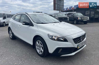 Хэтчбек Volvo V40 Cross Country 2015 в 