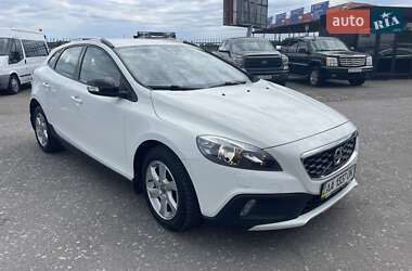 Volvo V40 Cross Country 2015 Volvo V40 Cross Country 2015