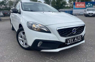 Хэтчбек Volvo V40 Cross Country 2015 в 