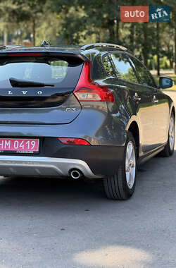 Хэтчбек Volvo V40 Cross Country 2014 в 